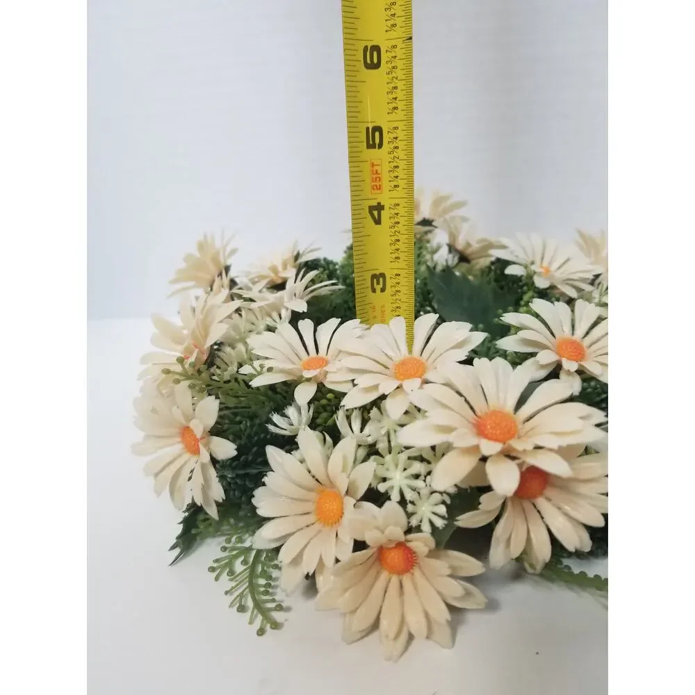 Vtg 1970’s White Daisies Plastic Candle Ring Flower Power Decor